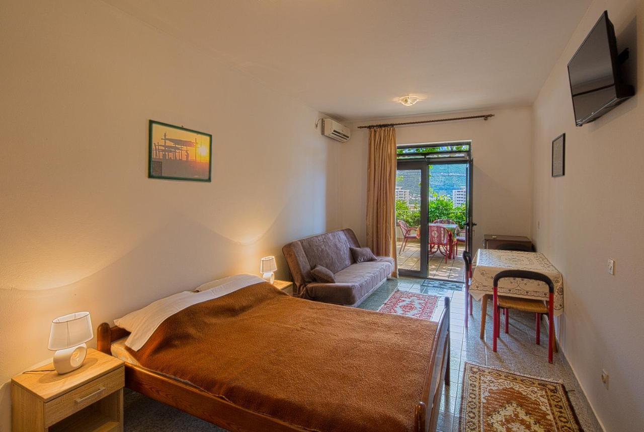 Guest House Madra 布德瓦 外观 照片